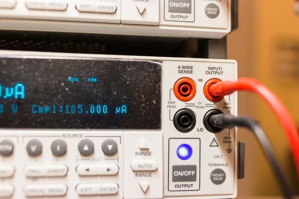 Bench top digital multimeter